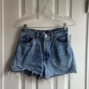 Urban Outfitters High-Waisted Shorts. Size 26. Light Wash.
